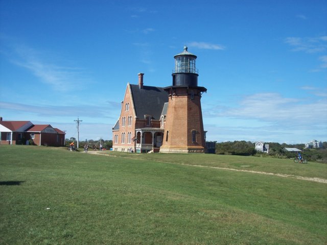 bisouthlighthouse4.jpg